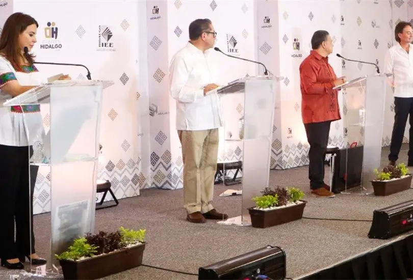 Los candidatos: Carolina Viggiano, Jos&eacute; Luis Lima, Julio Menchaca y Francisco Xavier.
