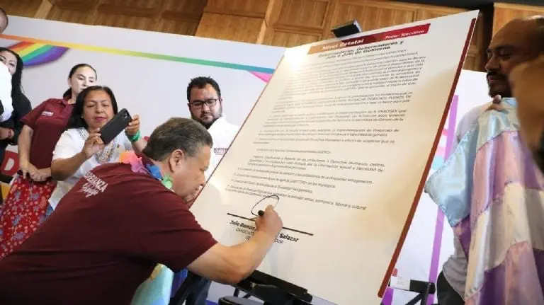 Firma Agenda por la Diversidad Sexual - Twtter
