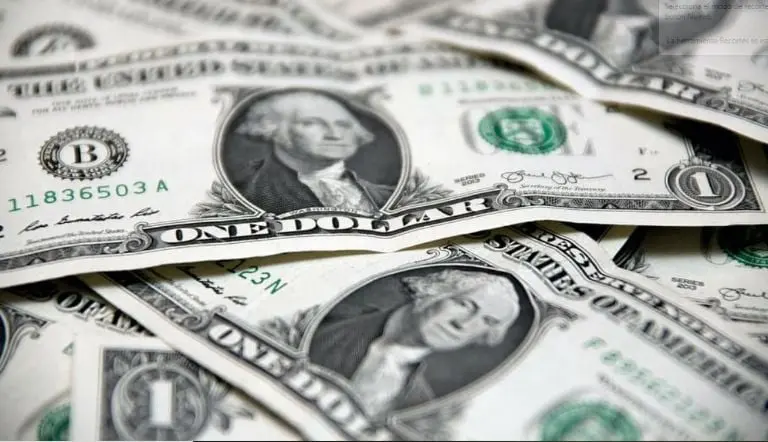 A la compra y a la venta, este es el precio del dólar hoy. Foto: especial.