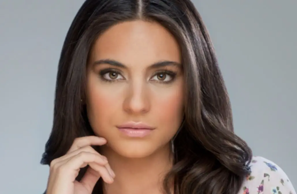 Ana Brenda Contreras | Aurora Alcázar Coronel