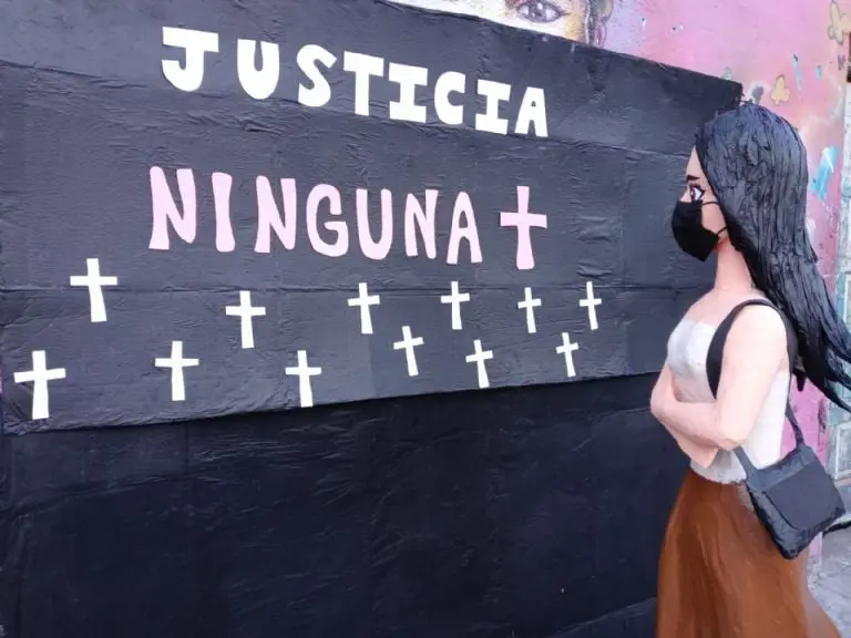 La piñata dividió opiniones en redes sociales - FOTO Piñatería Ramírez