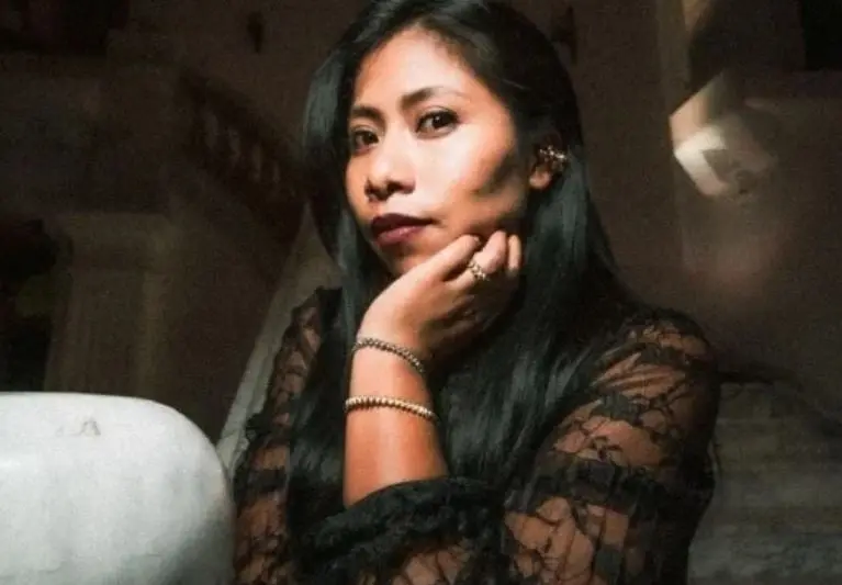 Aparicio incluso ha respondido a las cr&iacute;ticas con humor. En TikTok comparti&oacute; un video con la canci&oacute;n "A qui&eacute;n le importa" con el que mostr&oacute; que ella sigue siendo feliz apesar de lo que digan de ella.