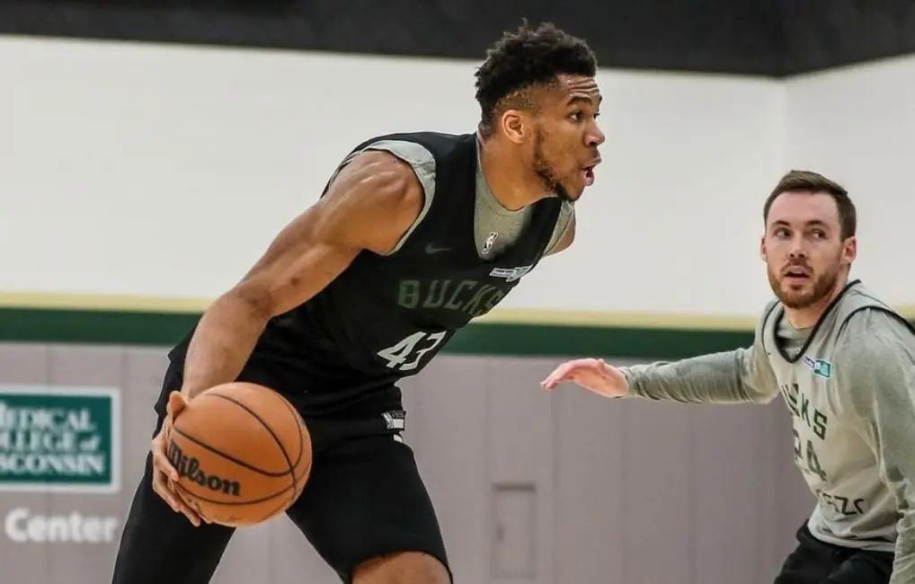 10. Giannis Antetokounmpo