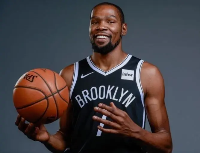 El jugador de baloncesto de los Brooklyn Nets obtuvo 92 millones de d&oacute;lares.