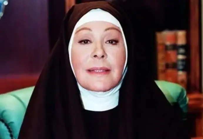 Silvia Pinal | Reverenda Luc&iacute;a