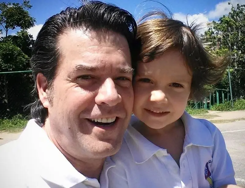 Era el padre de Dulce Mar&iacute;a, un hombre que acaba de enviudar.