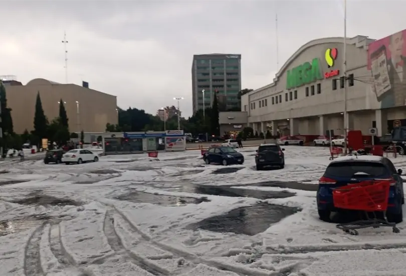 La granizada sorprendi&oacute; a los capitalinos.