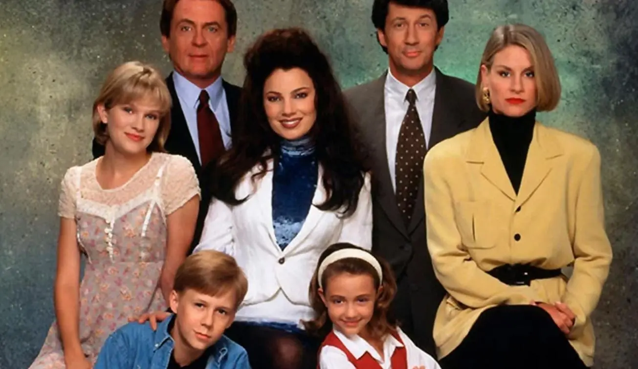 Esta serie de comedia fue creada en 1993, ahora te mostramos c&oacute;mo luce el elenco de "La Ni&ntilde;era", tras 29 a&ntilde;os.