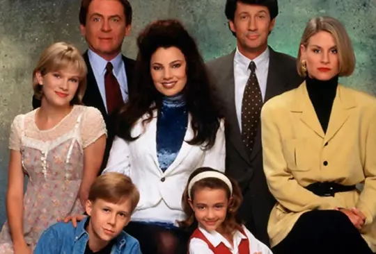 Esta serie de comedia fue creada en 1993, ahora te mostramos cómo luce el elenco de "La Niñera", tras 29 años.