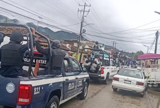 Elementos de seguridad realizan patrullajes de vigilancia en la zona.