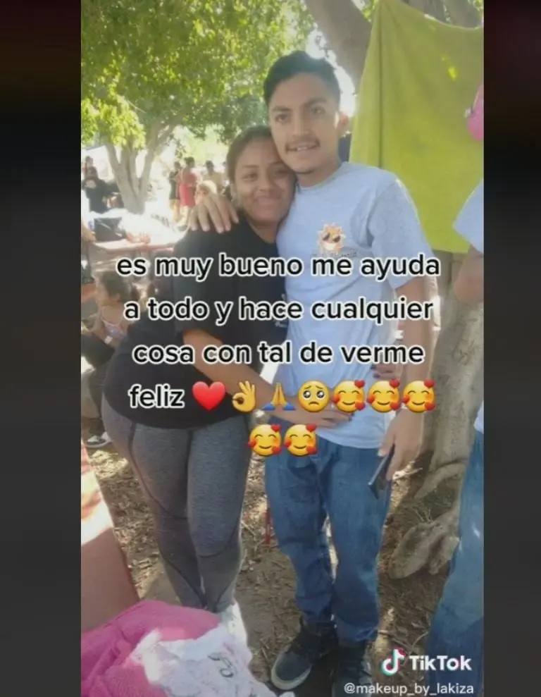 Mujer ayuda a hombre en situación de calle (TikTok)