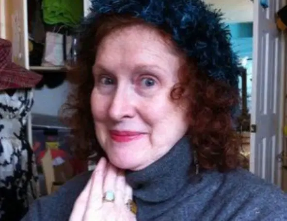 Era la madre de Bryan MacKenzie.