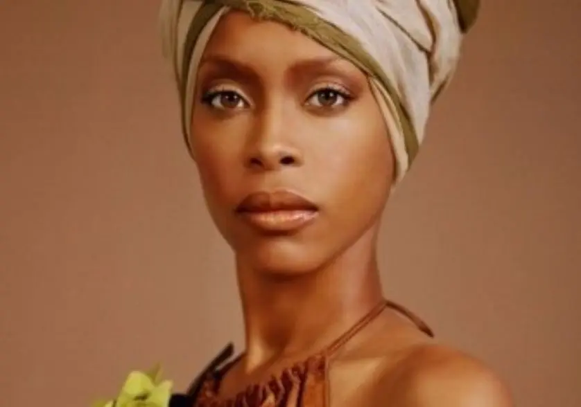 Seven, Puma y Mars | Erykah Badu