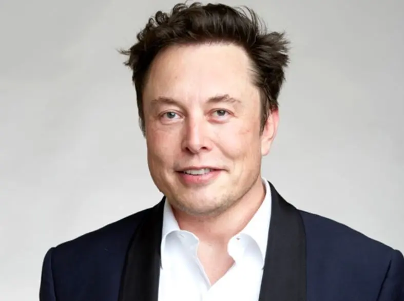 X &AElig; A-12 | Elon Musk y Grimes