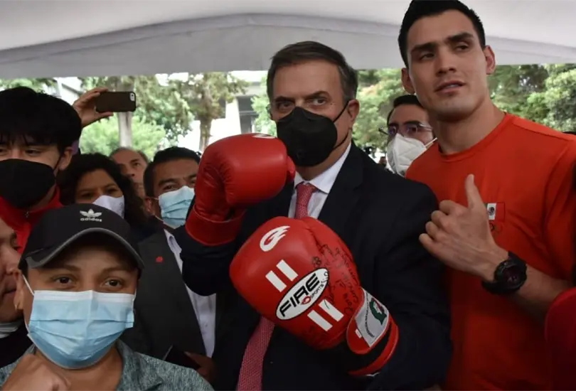 Ebrard firm&oacute; el Convenio de Concertaci&oacute;n de Acciones con el Comit&eacute; Ol&iacute;mpico Mexicano.