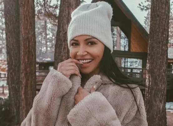 Era miembro de las animadoras, quien se da cuenta de que tiene sentimientos por su mejor amiga Brittany Pierce. La actriz muri&oacute; en 2020.