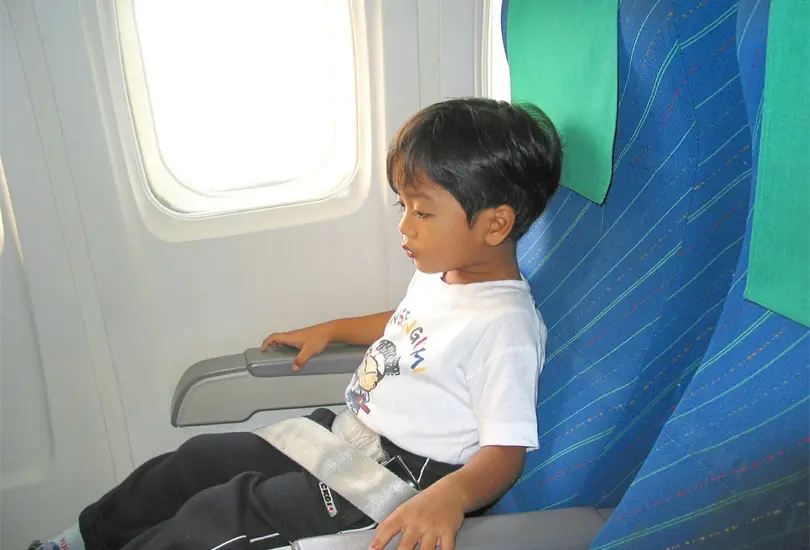 Horas de terror: ni&ntilde;o viaja solo en avi&oacute;n de Volaris y no avisan a la familia que cambi&oacute; de ruta