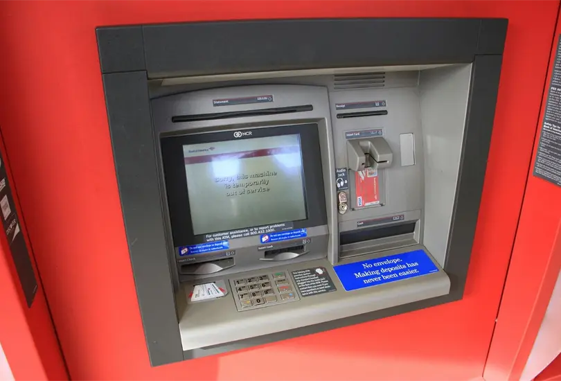 Le depositan casi 4 millones de pesos por error, renuncia al trabajo y se niega a regresar el dinero