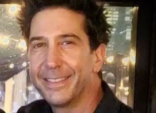 Era el novio de Karen quien quería casarse con ella.