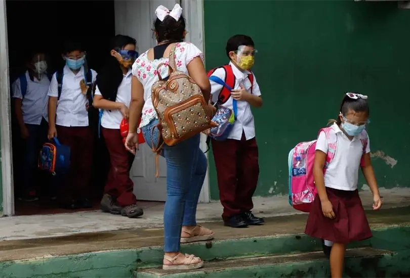 Algunos estados adelantar&aacute;n las vacaciones de verano por la pandemia.