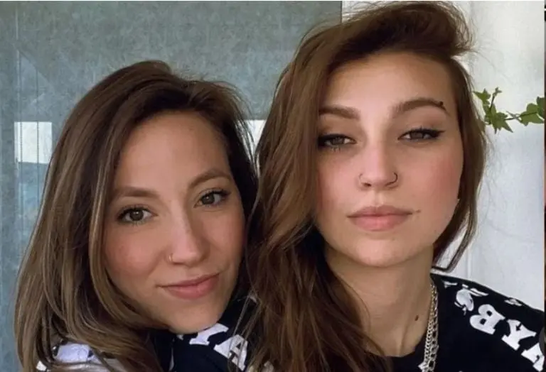 La pareja de dos años guarda un increíble parecido físico. Foto: Instagram.