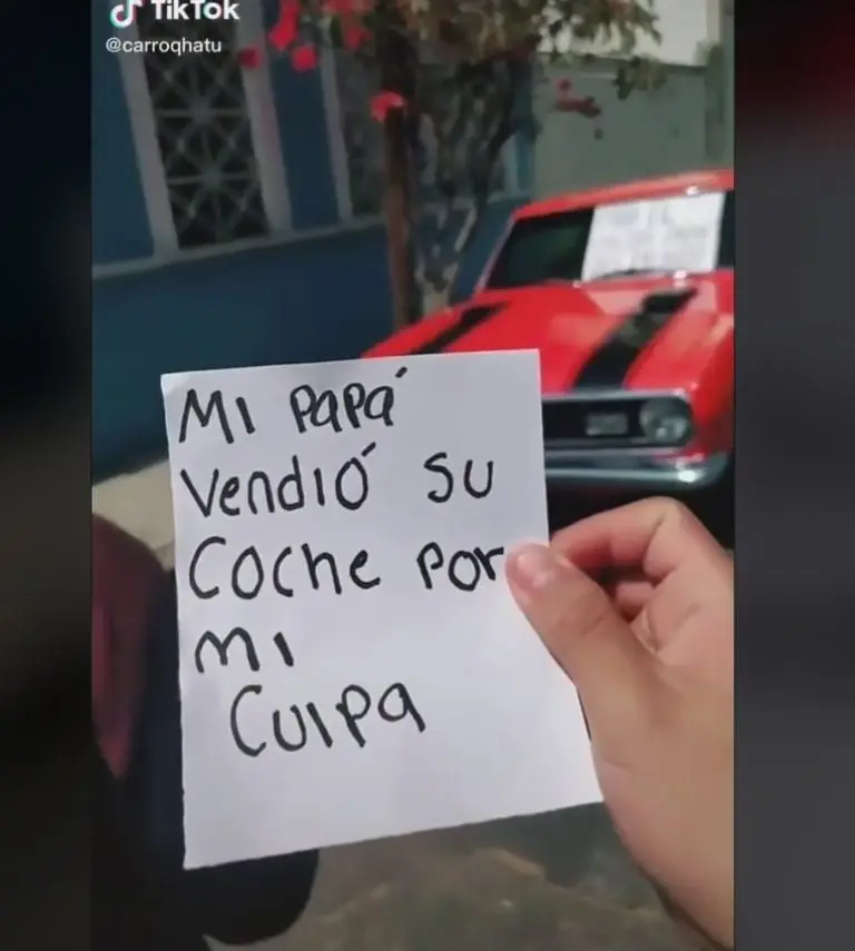 Hijo regala auto a su papá (Facebook)