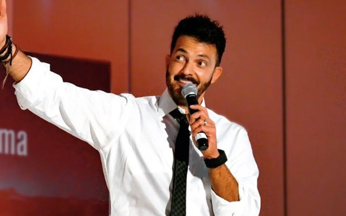 "Nunca le he pedido nada, pero sé que si alguien tiene acceso a los mejores médicos es usted", fue el mensaje que le mandó el conductor al dueño de TV Azteca.