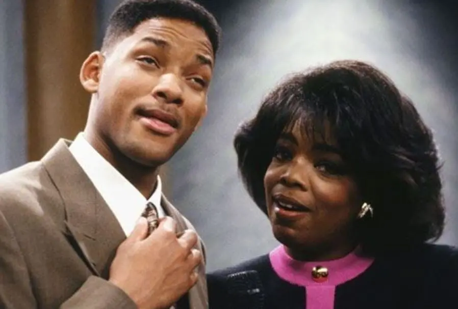 Esta serie, protagonizada por Will Smith, fue estrenada en septiembre de 1990. Te presentamos a algunos de los famosos que aparecieron en 'El pr&iacute;ncipe del rap'.