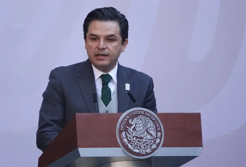 Zo&eacute; Robledo, director general del IMSS. 