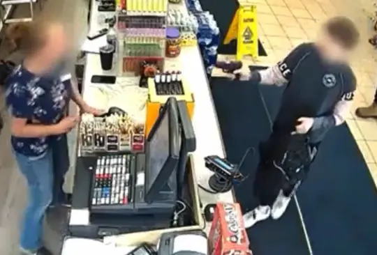 Los hechos ocurrieron en un negocio de Michigan, EU. Los hechos ocurrieron en un negocio de Michigan, EU.