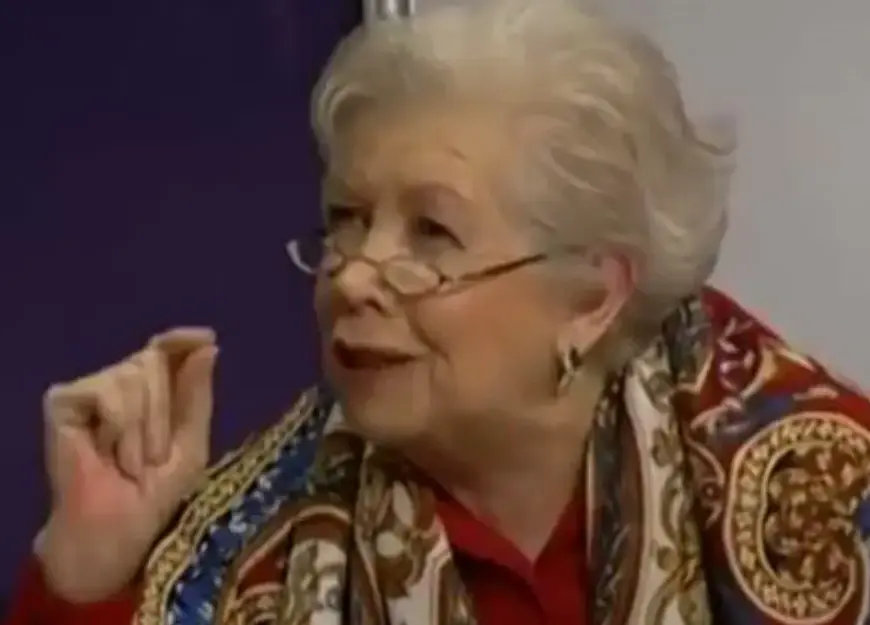 Canale interpret&oacute; a la terrible Hilda Acosta, la maestra de Historia del colegio.