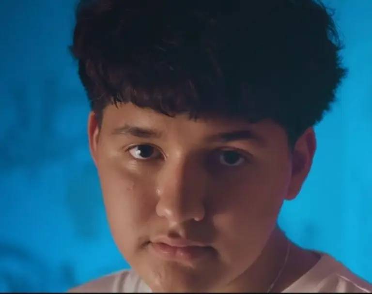 Phoenix Guerrero en otro video musical del 2021