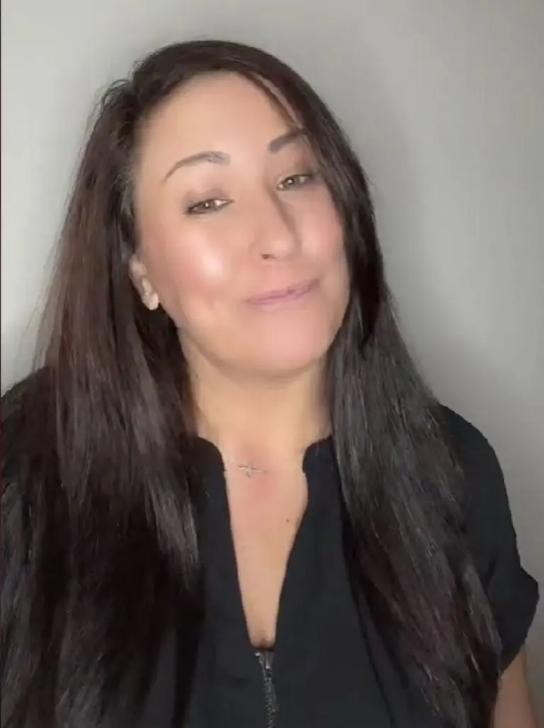 Mamá obliga a su hija a que le pague una renta (TikTok)