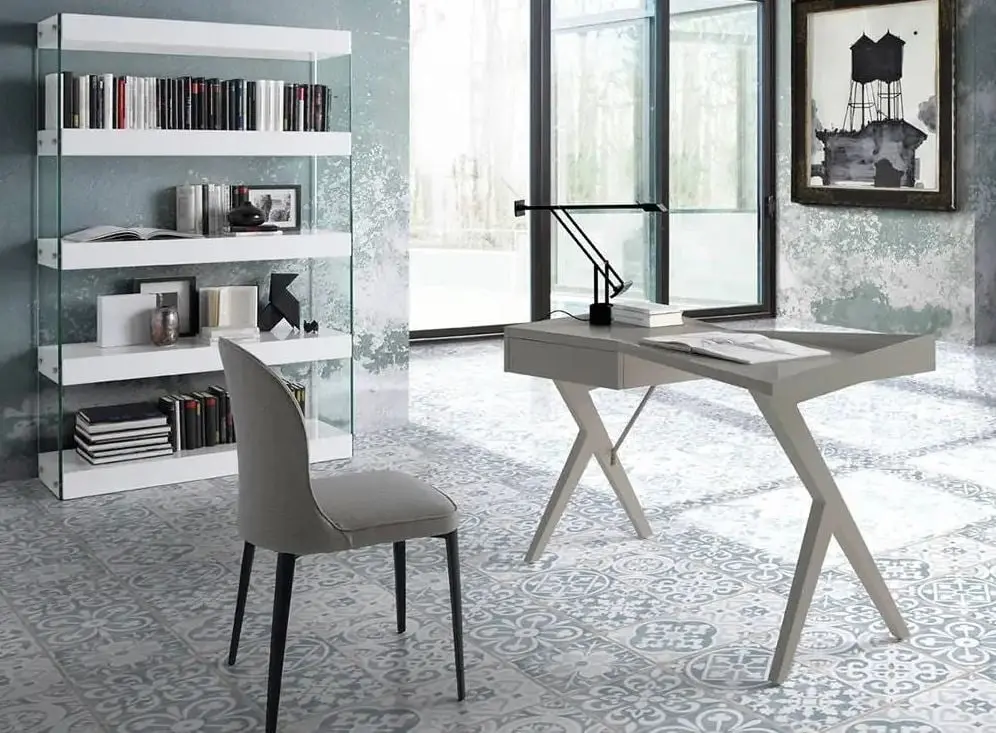 Representa al yang, según el Feng Shui, y se vincula con la pureza y la claridad. Úsalo en el dormitorio, sala o estudio.