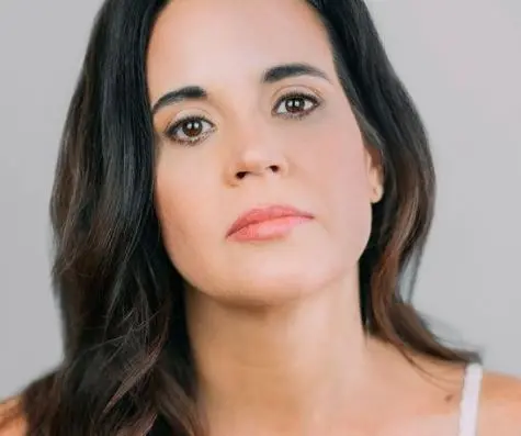 Era la chica popular de la escuela y l&iacute;der de las porristas, quien despreciaba a Sabrina.