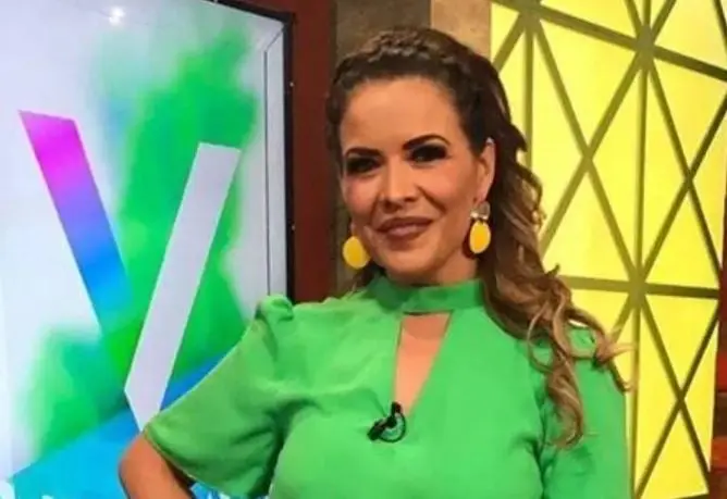 Lili Brillanti | Fernando Lozano