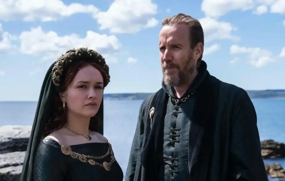 El verano llegó y con él, las vacaciones y el tiempo libre. Por eso te dejamos las series  de TV que tienes que ver este verano del 2022.