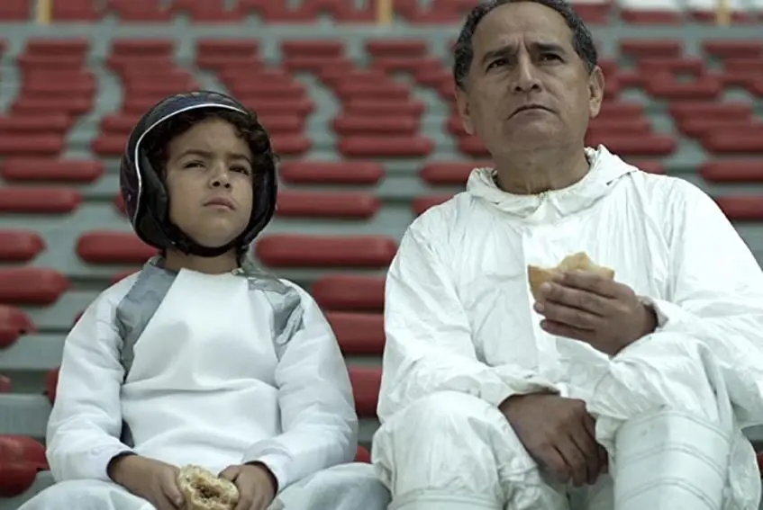 Cuenta la vida de Wicky, un experto en limpiar escenas del crimen que vive situaciones peculiares.