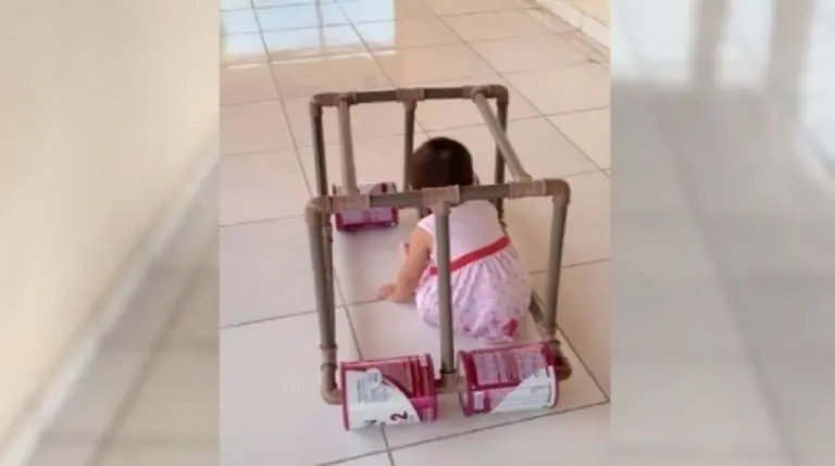 Las andaderas son artículos caros, no bajan de los 600 pesos en internet. Foto: Tiktok.