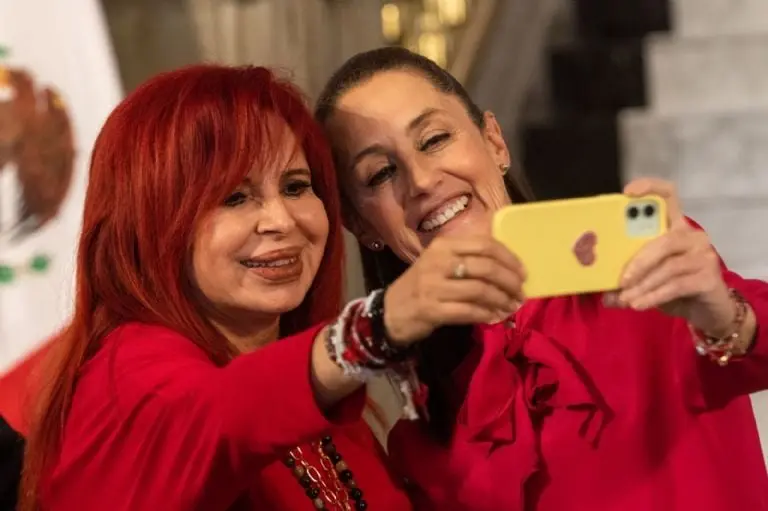 Claudia Sheinbaum Pardo, Jefa de Gobierno, y Layda Sansores. Foto: Cuartoscuro.