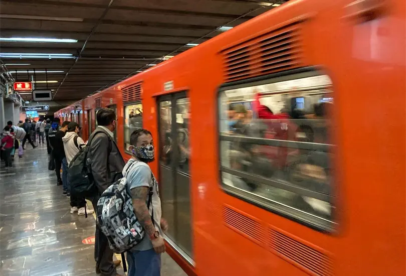 Para recuperar un objeto perdido deberás acudir con una credencial vigente a la Oficina de Objetos Extraviados ubicada en el metro Candelaria Para recuperar un objeto perdido deberás acudir con una credencial vigente a la Oficina de Objetos Extraviados ubicada en el metro Candelaria