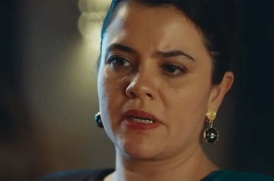  Vanessa era la archienemiga de Charly, pues le quit&oacute; a su novio Juli&aacute;n, aunque ella siempre quiere hacer las pases con Charly.