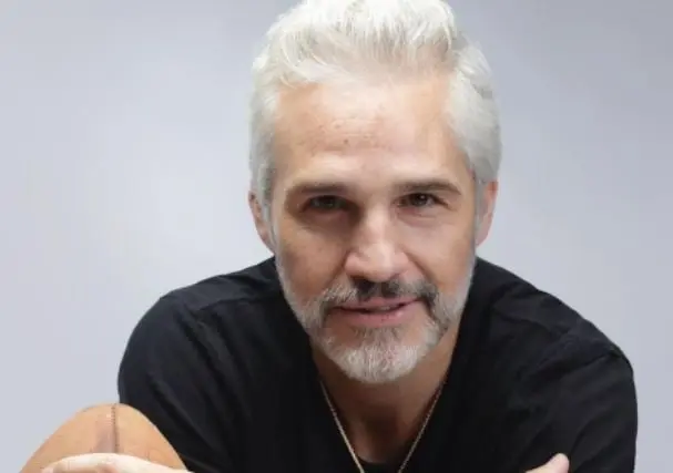 Interpret&oacute; a I&ntilde;aqui D&iacute;az de Olavarrrieta, quien era el novio de Fernanda, pero estaba obsesionado con su madre.