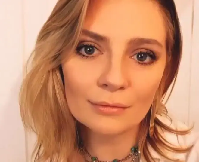 Interpret&oacute; a Kyra Collins, la ni&ntilde;a envenenada.