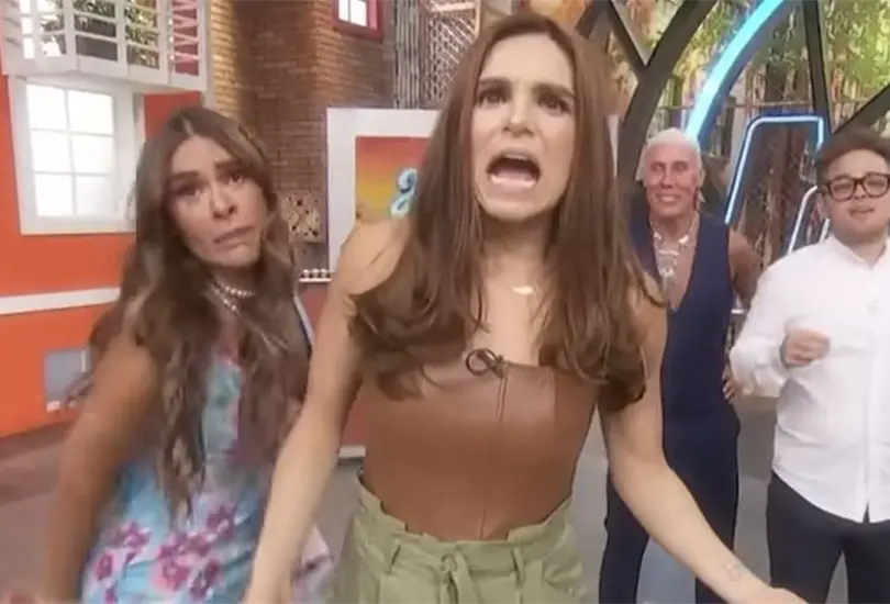 Así reaccionó ante los cuestionamientos de sus compañeros. Así reaccionó ante los cuestionamientos de sus compañeros.