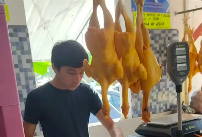 La Poller&iacute;a Tere se volvi&oacute; viral por ofrecer curso de verano para adolescentes Cr&eacute;ditos: Facebook 