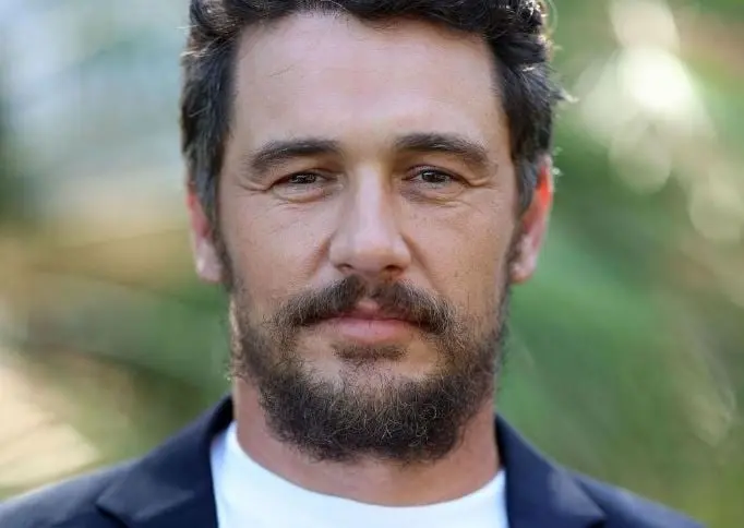 Era un joven actor de teatro que Elizabeth conoci&oacute; en Nueva York. Se enamoraron pero tienen una relaci&oacute;n muy violenta.