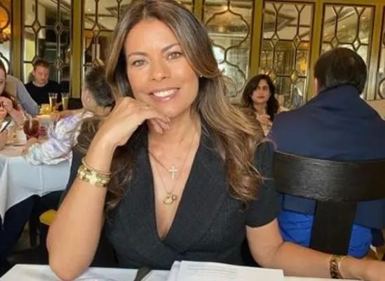 Era una de las amigas de Anna y la vocalista de la banda que ensayaba en la cochera.