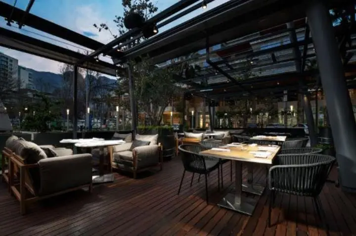 El chef Guillermo Gonz&aacute;lez Beristain sirve en Pangea, ubicado en Monterrey, platillos internacionales con una mezcla de ingredientes mexicanos. Precio del men&uacute; de degustaci&oacute;n: 1,450 por persona y 2,150 con maridaje por persona.