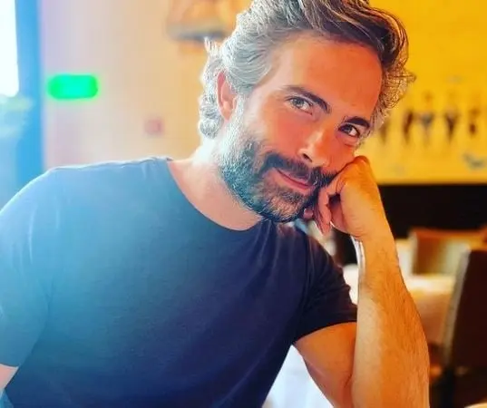 Era el hermano ambicioso de Montserrat.